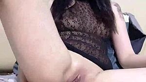 Japanese babe squirts masturbating solo
