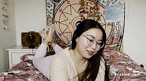 Super Cute Chinese Girl Happily Spreads and Vibrates to Orgasm for Ersties!