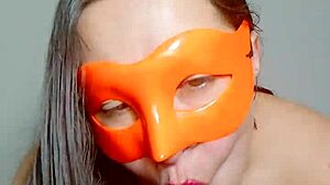 la dueña del bar penetrates huge pussy for stranger cock client... full xred!!