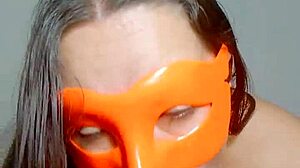la dueña del bar penetrates huge pussy for stranger cock client... full xred!!