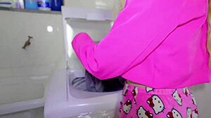 mulher do amigo BEGS FOR MY COCK revenge fuck in laundry FULL VID ON RED