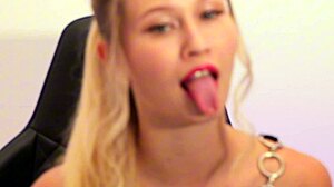 Red Lipstick Beauty Fingers and Sucks Her Toy