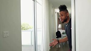 Krystal Davis's big ass milf pussy squirts nonstop on massive BBC from Artemis