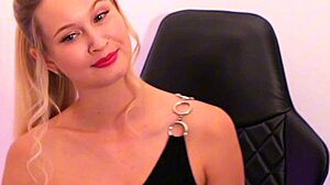 Red Lipstick Beauty Fingers and Sucks Her Toy