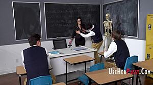 oh man my milf teacher valentina nappi rides rough and free