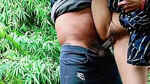 Outdoor Chudai Bhabhi Ki Big Natural Tits Fitness Photoshoot