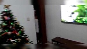 Quer ver essa putinha safada gemendo alto enquanto meto gostoso no cuzinho dela pós-massagem??
