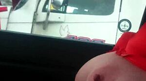 aussiefox flashes her tits teasing truckers on the road 🚛😉