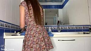 omg skinny teen shaves pink pussy so smooth close up 😍✂️💦