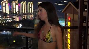 Pool girl sucks stranger to cum in hotel room in just 3 minutes