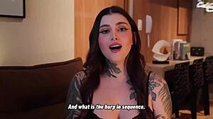 Duas morenas tatuadas lambendo bucetas até gozar gostoso?