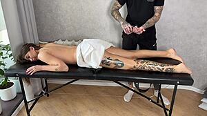 at my second massage he fingered me so good... wanna feel??