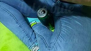 Chica infiel del centro comercial termina con creampie doggystyle en público