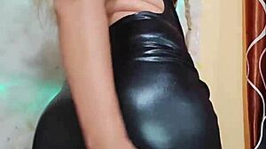 sexy clothes got me stroking hard as transsexual😩💦