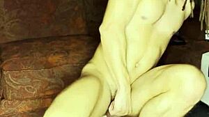 ivory white babe gaps her huge ass pounding solo with dildo on feet 😈🔥