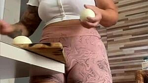 japonesa flaunts her massive swollen pussy huge ass closeup