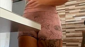 japonesa flaunts her massive swollen pussy huge ass closeup