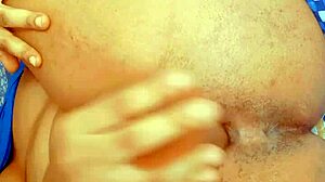 imagine fingering that hairy narrow ass till she squirts everywhere...