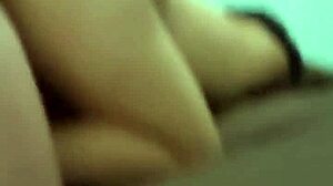 esposa com peitos durinhos de tesão senta gostoso e depois de quatro 😍🍑💦