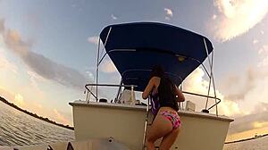 i flash my boobs on this wild boat ride