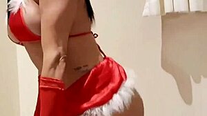 christmas milf latina licks huge cock and pussy in homemade casting festivity cumshot