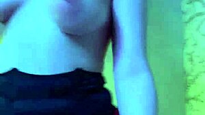 😍 busty beauty in stockings gives blowjob handjob while vibing domi😘
