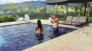 i love bouncin my huge ass on that spanish cock in the pool salome gil