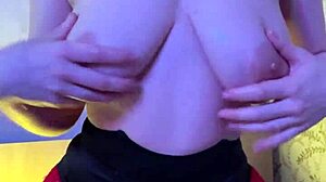 😍 busty beauty in stockings gives blowjob handjob while vibing domi😘