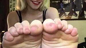 teacher sends her cute teen feet video
