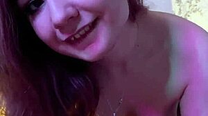😍 busty beauty in stockings gives blowjob handjob while vibing domi😘