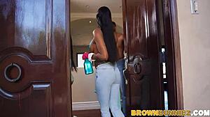 Wow, Brown Sluts Suds Up Car and Massive Cocks for Huge Cumshot Donations!