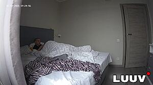 Luuv Morning Bareback Sex Cum on Ass Young Couple!