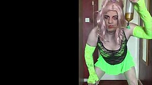 sissy piss lover, fill my tube so i swallow every drop?