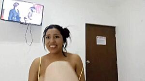 hermanastra de 18 años de miami rebola en pica grande con tetas enormes