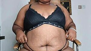 Ebony Milf Mara Exotic Spreads Thick Cellulite Thighs Wide for Intense Solo Pussy Masturbation