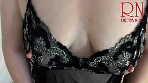 Regina Noir's Stockinged Pussy Show!