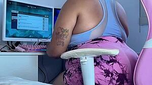Curvy brunette amateur in leggings has embarrassing farting mishap during online gaming session