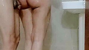 desi housewife's wet pussy bathed hard by indian hubby in bathroom