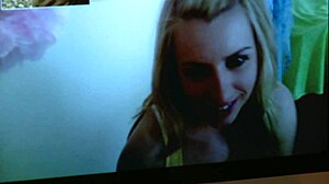 Sweet Blonde Teen Arranges Online Sex Chat