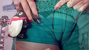 huge cameltoes huge tits huge asses on latinas