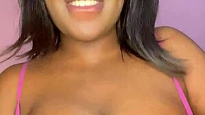 oh man my huge saggy tits need a good titjob squeeze