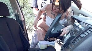 seduci al extrano y me follo en el carro con cumshot callejero
