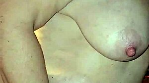 damn this thick milf's toes make me cum hard
