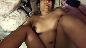 nos fascina quedarnos en casa pa' coger con esta milf latina huge ass y tits