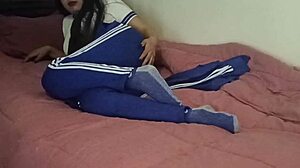 hey my ex's friend has such a great ass i creampied her tight 18yo pussy she loved every drop 🍑💦😈