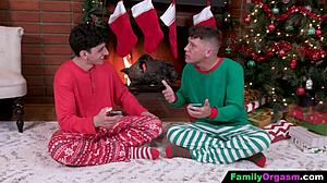 girls you sharing your brothers cocks on christmas too??