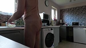 hey i'm naked in the kitchen whipping up some food feeling so free