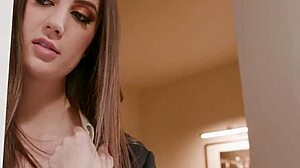 HORNY LINa LUXa GAPS ASS ON YANICK's BIG FAT COCK DOGGYSTYLE BAREBACK