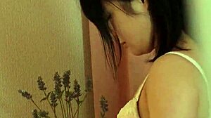 innocent customer arrives for secret massage and gets full pussy rub till she squirts