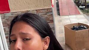 Puta colombiana chupa polla en calle... pillada por vecina! hd dirty talk